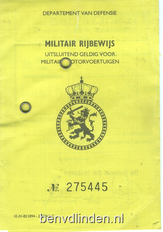 3 militair rijbewijs1.jpg - Voorkant van een militair rijbewijs