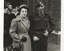 Engelien_en_Harrie_van_der_Linden Tante Engelien en Ome Harrie (fam van der Linden) Tante Koosje en Ome Tiny (Beetz - van der Linden)