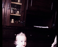 foto0005 Kevin van Hoof aan het spelen bij opa en oma thuis